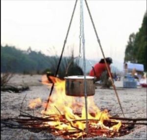 トライポット3脚　キャンプ　アウトドア　料理　袋付き　焚き火　ソロキャン　　送料込み