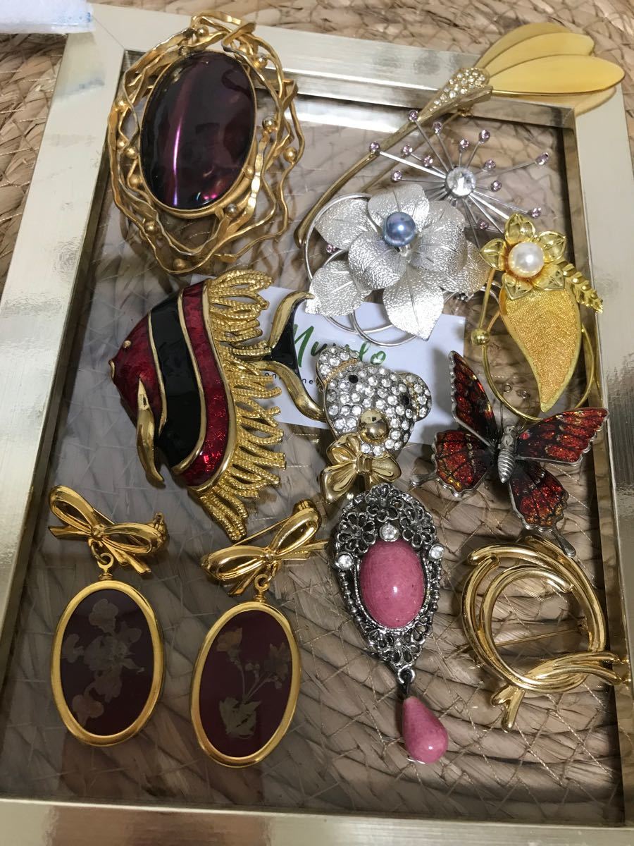 豪華ラッピング無料 【美品】FELLINI パールブローチ フェッリーニ ...