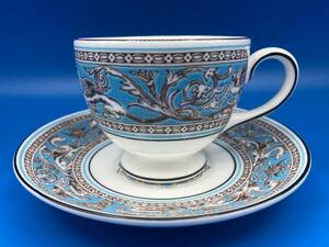 【未使用 箱なし】Wedgwood ★Florentine Turquoise ターコイズ(廃盤) ★カップ&ソーサー(2) ★サイズ 85mm×高さ70mm / 150mm