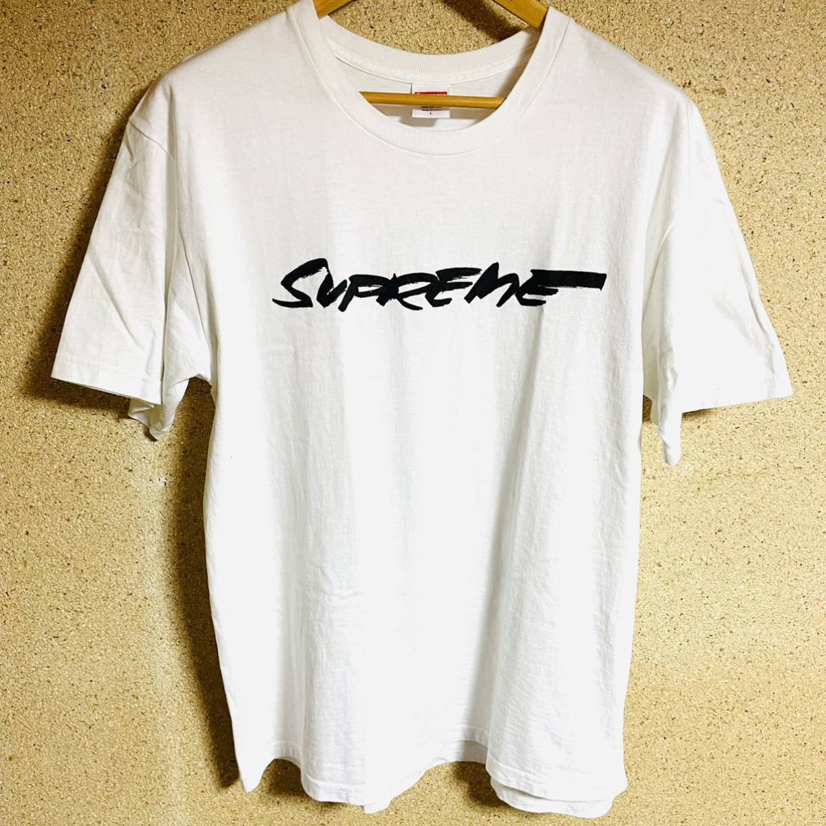 ヤフオク! -「supreme futura」(Lサイズ) (半袖Tシャツ)の落札相場 