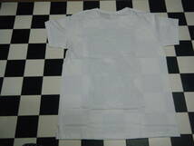INDEEZ スカルに赤い眼帯 Tシャツ L 白 れ0367　身幅約56cm 　ジギースターダスト ロックT　パロディ_画像2
