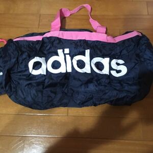 adidas アディダス　ポケッタブル　ボストンバッグ