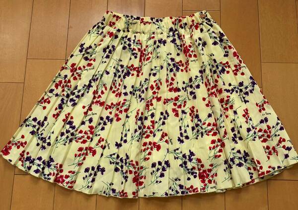 【送料無料】ジェニーラブ　JENNI LOVE　小花柄のスカート　150サイズ