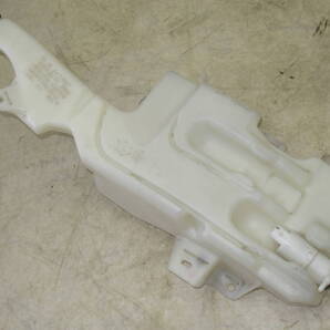 全国送料無料!予備用等に!シボレー シルバラード純正ウォッシャータンク中古品その2 15917651 2007年~2013年 直接の引き取りも可能!