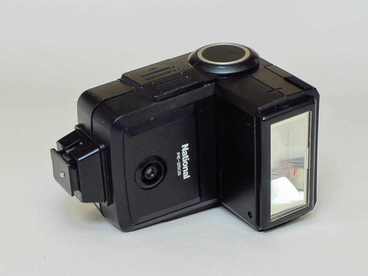 Y109☆Godox AD300Pro 300W 3000-6000K LEDモデリングランプ 1/8000 ...