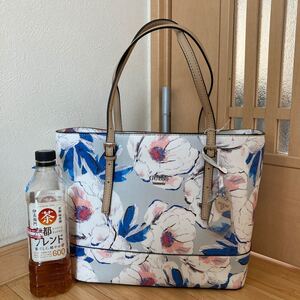 ★新品★guess★ゲス★ショルダーバッグ★花柄