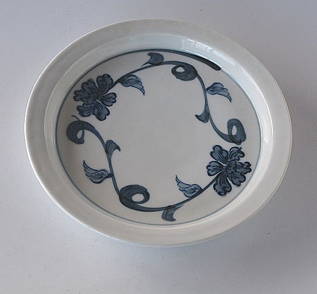 Medium plate, hand-painted flower pattern, 4 pieces, Japanese tableware, dish, Medium Plate