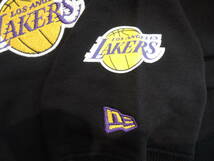 X-LARGE エクストララージ XLARGE×NEW ERA LAKERS STANDARD LOGO CREWNECK SWEAT 黒 L レイカーズ ZOZOTOWN 公式HP 完売 2022最新 人気品_画像3