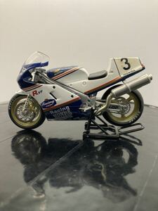 IXO 1/24 scale bike collection HONDA 1985 year type RVF750 Joy Dunlop car 