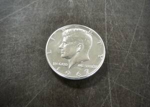 1967年 ケネディ50セント銀貨　送料無料（13804）シルバー400　USA 貨幣　ハーフダラー アメリカ 硬貨