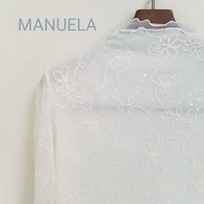 MANUELA マニュエラ シアーシャツ ブラウス 花柄 刺繍 フリル襟 トップス 長袖 レディース 白 ナイロン90% 綿10% m338の画像1