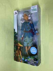  Disney store *la-ya. dragon. kingdom *si Hsu * Classic doll * doll * figure Disney Princess 