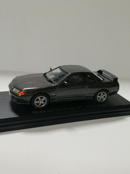 1/43　　ニッサン　スカイライン GT-R 　(1989)