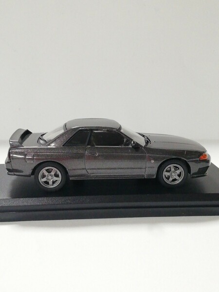1/43　　ニッサン　スカイライン GT-R 　(1989)