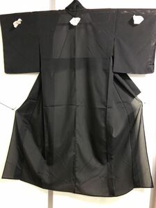 メ3008 正絹　夏用絽喪服着物　仕付け糸付き黒五つ紋付き