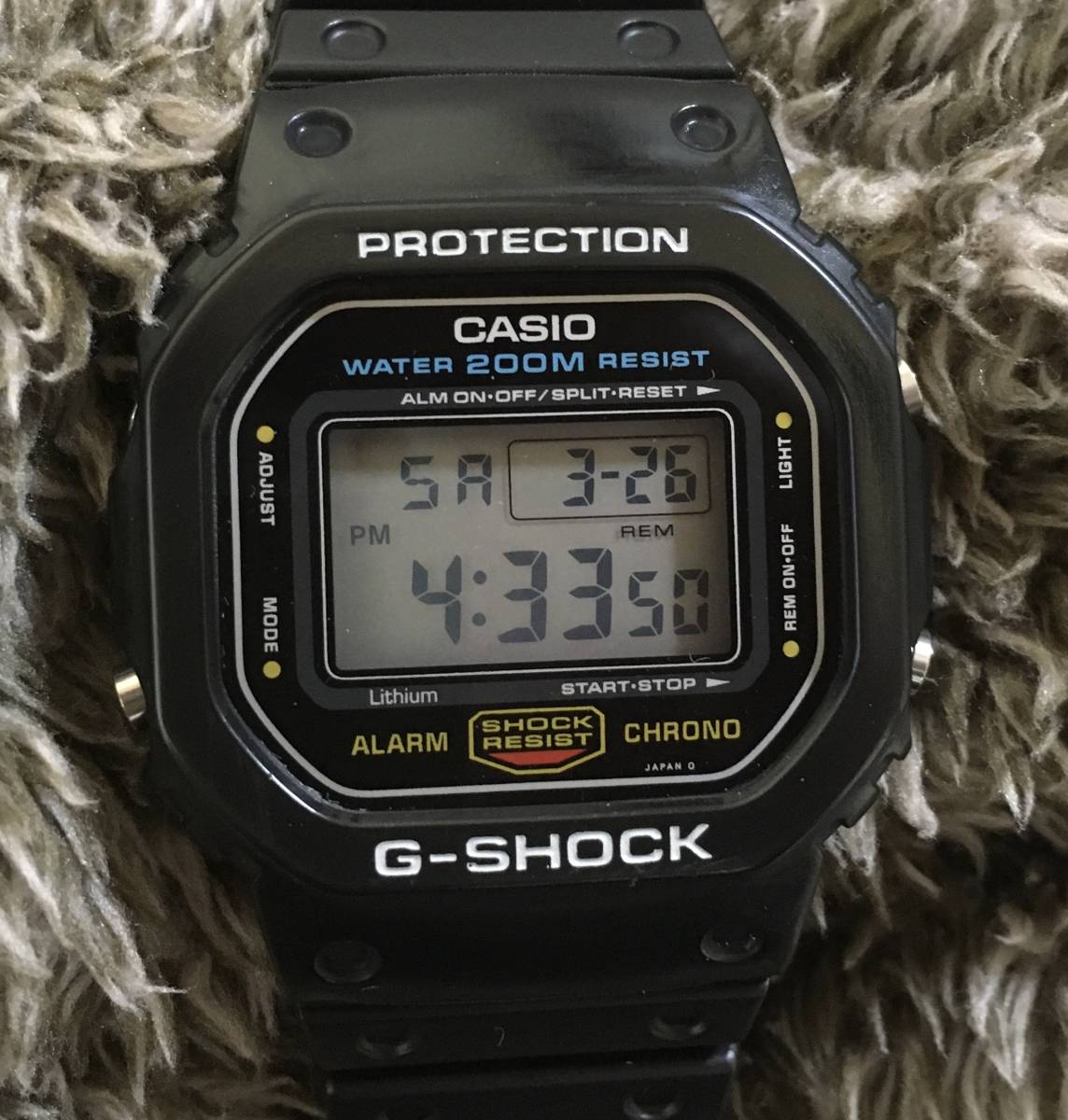 日本製】 CASIO G-SHOCK DW5600 豆電球 鏡面スクリューバック スピード