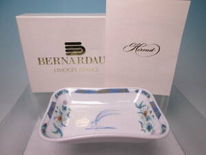 ☆Limoges リモージュ BERNARDAUD 花文小皿 共ケース付 未使用品