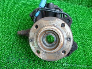 * Peugeot 207 08 year A75FX right front hub Knuckle ( stock No:A19518) *