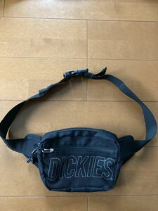  beautiful goods *Dickies* Dickies man and woman use bag body back waist bag black black diagonal .. back 