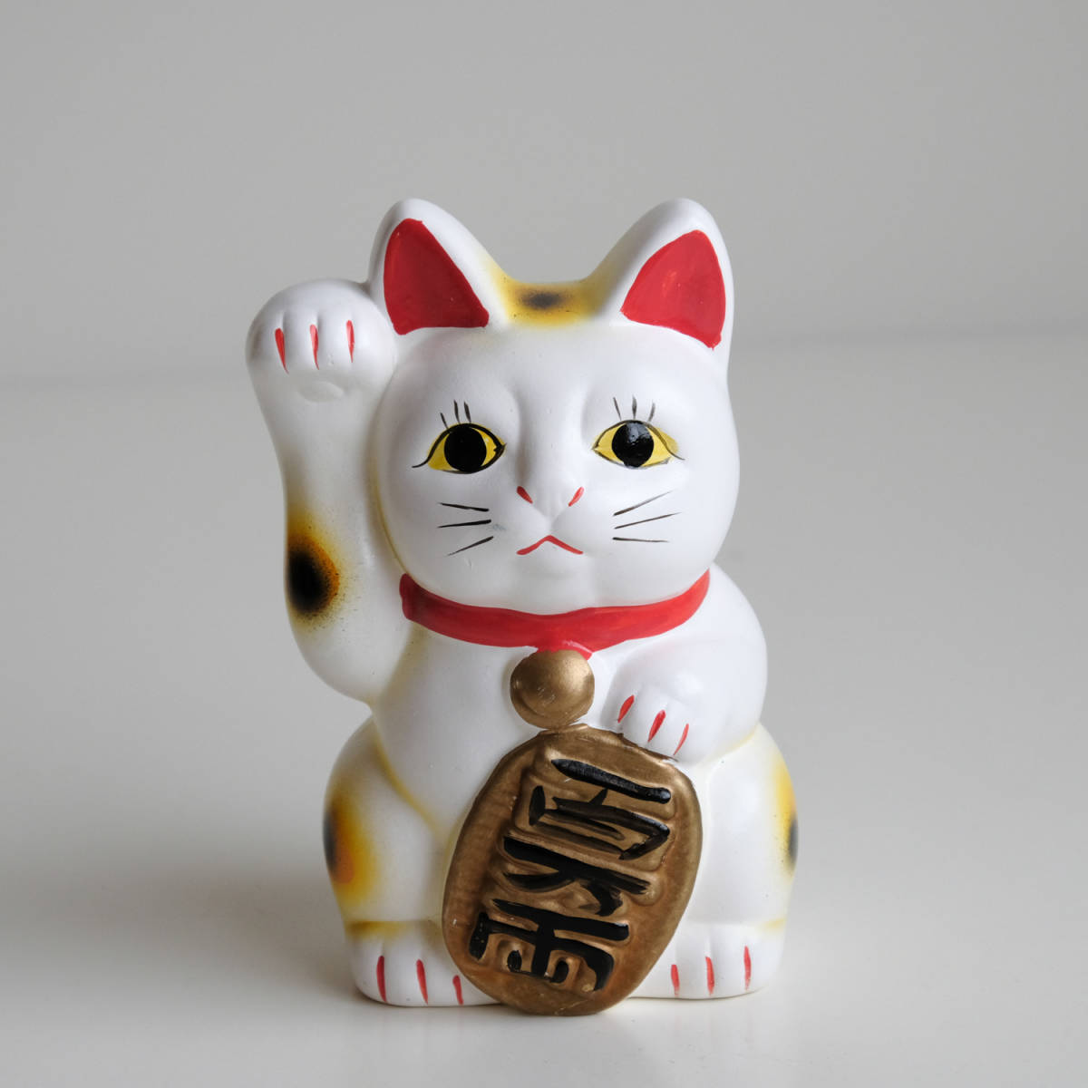 ヤフオク! -陶器猫の置物の中古品・新品・未使用品一覧