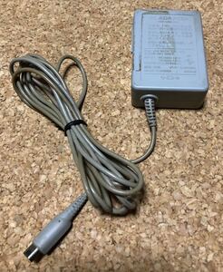 送料無料! 任天堂 ニンテンドー ACアダプター 充電器 WAP-002 3DS 3DSLL
