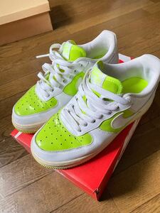 NIKE ナイキ スニーカー 靴 24.5cm エアフォース エアフォース1 シューズ カラー 蛍光 黄色 黄緑 FORCE カラー