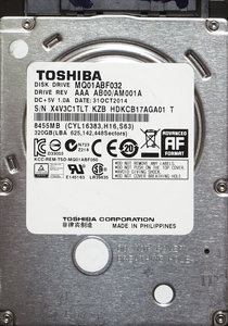 Toshiba MQ01ABF032 2,5 дюйма 7 мм SATA600 320GB 185 раз 16933 часа