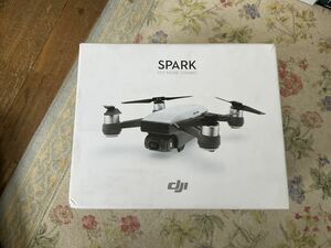 DJI スパーク　MORE FLY コンボ ホワイト　ドローン　D/P 電池修理済み