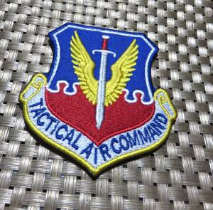 VC青赤TAC■新品 戦術航空軍団　Tactical Air Command　TACアメリカ　　爆撃機　刺繍ワッペン（パッチ）◆サバゲー・ミリタリー