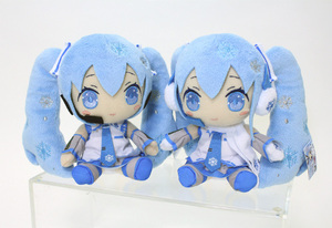 初音ミク　ぬいぐるみ　雪ミク　全２種セット　(希少品）