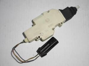  Lancia Thema rear door lock actuator lock solenoid A199