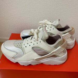 NIKE ナイキエアハラチ 24.5cm