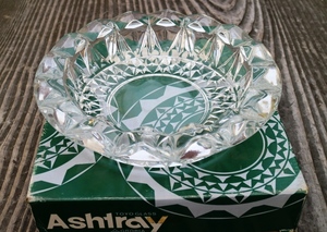 (0329) Восток стеклянный Ashtray crystal пепельница g грузовик ( большой ) диаметр 21cm