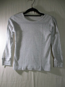 [ west pine shop ] long sleeve T shirt size 130 color gray length 44 width of a garment 31 shoulder width 31/CAZ