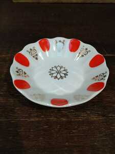 アンティーク　レトロ　小皿　ティーソーサー　トルコ　古典　デザート皿　金彩