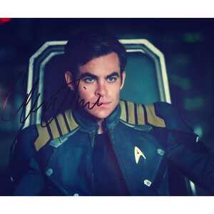  Chris * pine with autograph photograph... Star * Trek BEYOND...