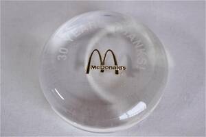  free shipping! beautiful goods V McDonald's acrylic fiber paperweight ..30 year souvenir McDONALD'S 30 Years Thanks! not for sale acrylic fiber made outside fixed form 