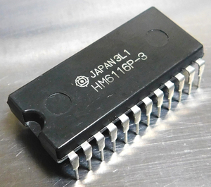 日立 HM6116P-3 (SRAM) [管理:KY41]