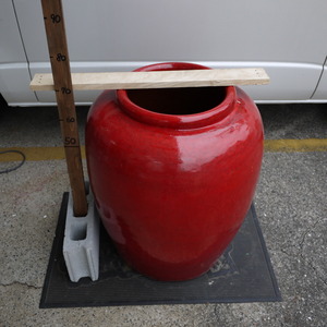 つぼ焼いも可【大壷】　赤色　壺　水がめ　サイズ高69cm 　陶器　現品限り！かわいい！