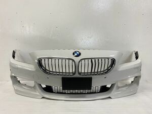4M28 【軽傷】 BMW 6シリーズ Mスポーツ F12 純正 フロントバンパー 51 11 8 050 775 51118050775 白 300