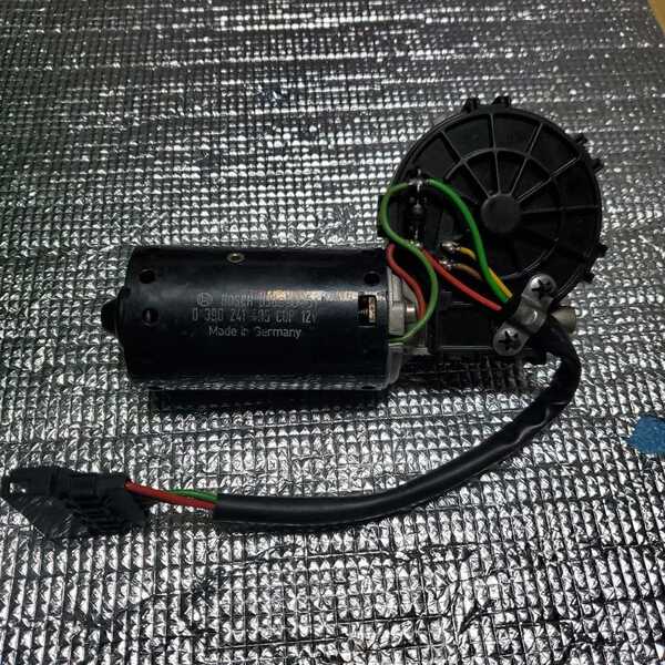 E-70 00~06年式 メルセデス・ベンツ W220 Sクラス W215 CLクラス フロントワイパーモーター 0 390 241 435