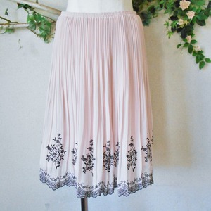  L'Est Rose LEST ROSE spring summer direction . flower embroidery. pretty total rubber chiffon pleated skirt made in Japan 