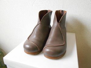 ヒナディグリーン Hina Day Green 本革 レザー ショート ブーツ ブーティ 22,5cm