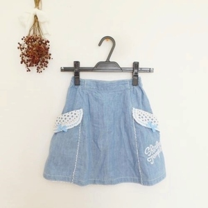  Shirley Temple Shirley Temple 130cm Denim manner light ground spring summer direction skirt pocket lace fabric Logo embroidery bottom 
