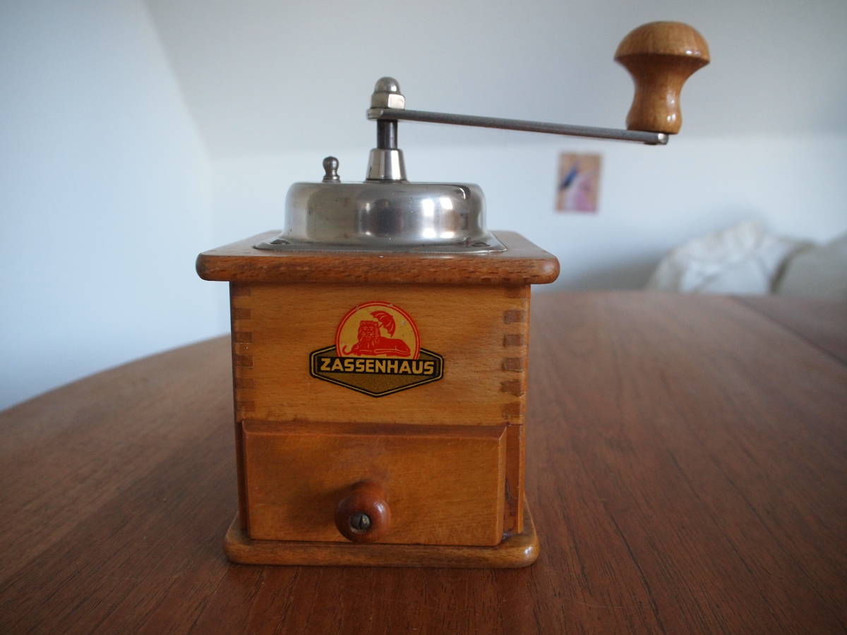 直売超高品質 激レア　旧ロゴ　ザッセンハウス　コーヒーミル　No.610 調理器具