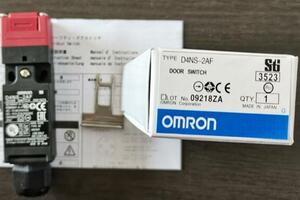 新品【東京発】 10個セット 新品 OMRON D4NS-2AF 小形セーフティ・ドアスイッチ/スライドキーユニット【６ヶ月保証】