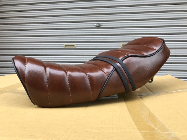 開店祝い タックロール エイプ50 シート /新品 完成品 ボタン 茶 ...