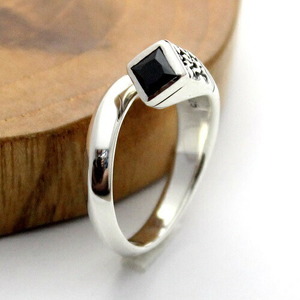 Кольцо черное джилкониа квадратное сречное серебро 925 кольцо кольцо, женщины