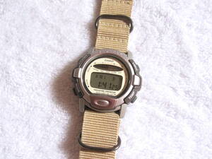 CASIO PROTREK Ley PRL-30 NATO ベルト ベージュ 傷少め 腕時計 気温 登山 小型 レディース メンズ プロトレック アウトドア ミリタリー
