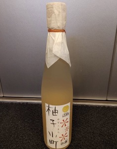 【未開封】柚子小町　ゆずリキュール　7度　500ml　 2014年※箱無し ※裏側ラベルがほぼ剥がれかけています。